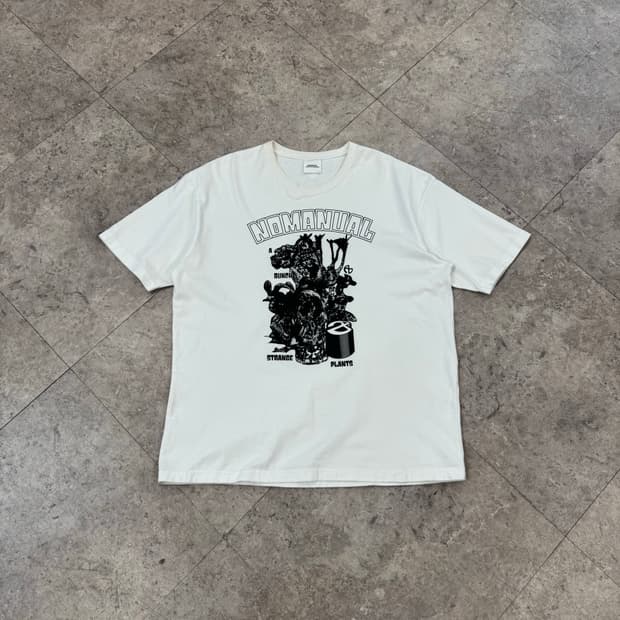 노매뉴얼 화이트 반팔티 #csz432