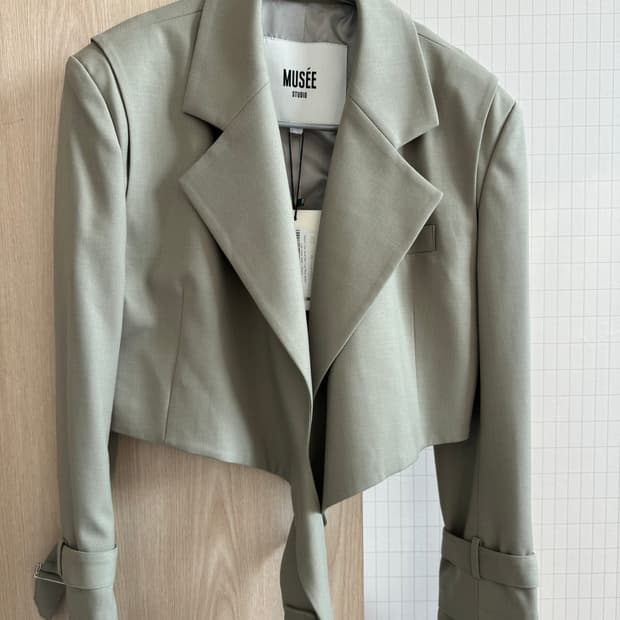 musee 크롭 자켓 뮤제