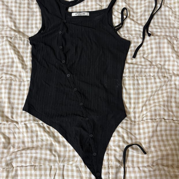 Atferhours sleeveless