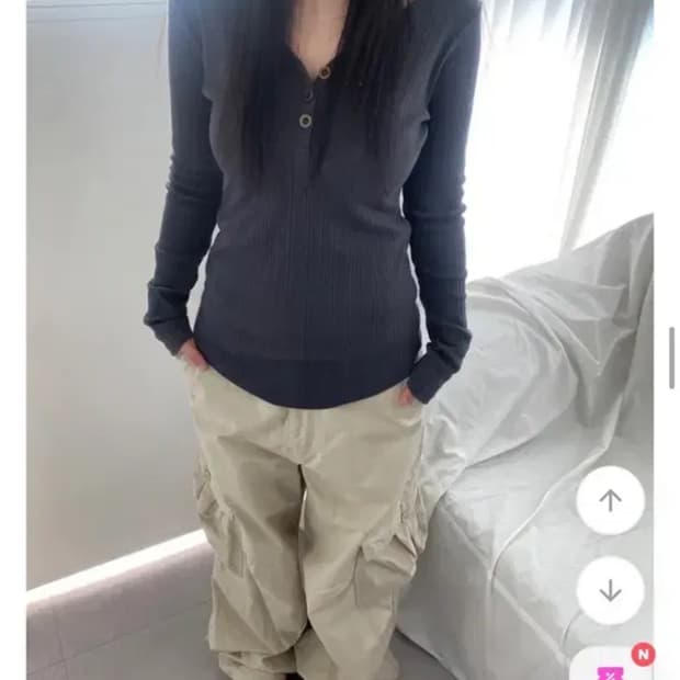 이즈이즈 liner button round t