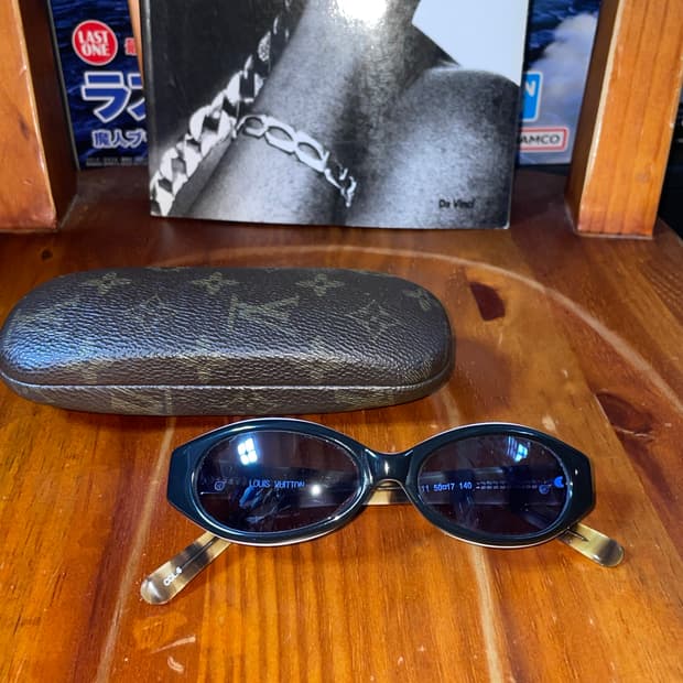 98시즌 마크제이콥스 임기 루이비통 오발 선글라스