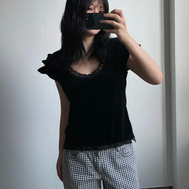 벨벳 레이스 티셔츠