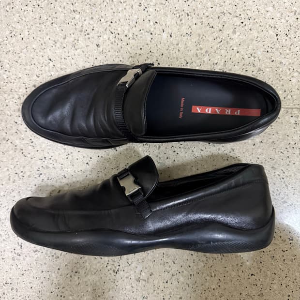 [255] 프라다 스포츠 버클로퍼