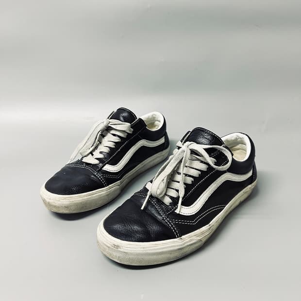 반스 VANS 올드스쿨 레더 블랙 스니커즈 운동화 슈즈 (270mm)