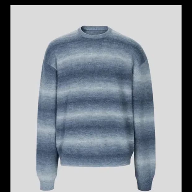 주앙옴므 그라데이션 라운드 넥 니트 (블루 코랄)