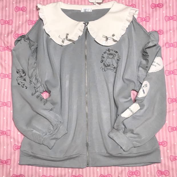 노에미 시나모롤 콜라보 페일블루 집업 