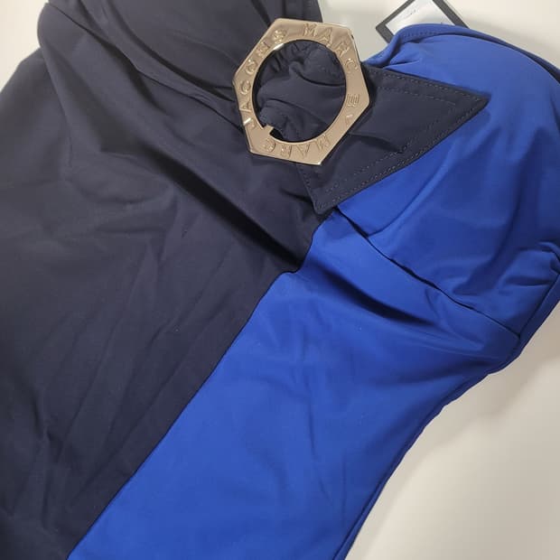 마크 바이 마크제이콥스 버클 수영복