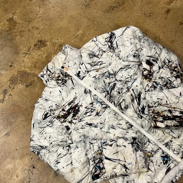 [정품/M] 나이키 화이트 패턴 숏 패딩 점퍼 b10