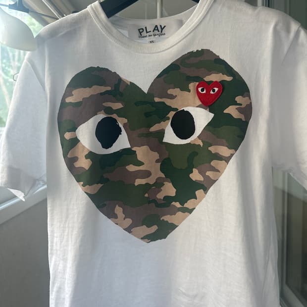 꼼데가르송 반팔 판매,교환