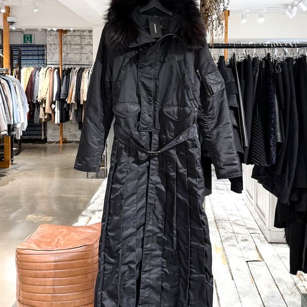 페노메논 10aw 블랙 N3B 플리츠 롱 파카