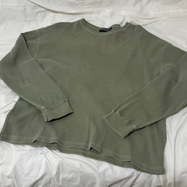 에씰미 써멀 롱슬리브 카키 2사이즈