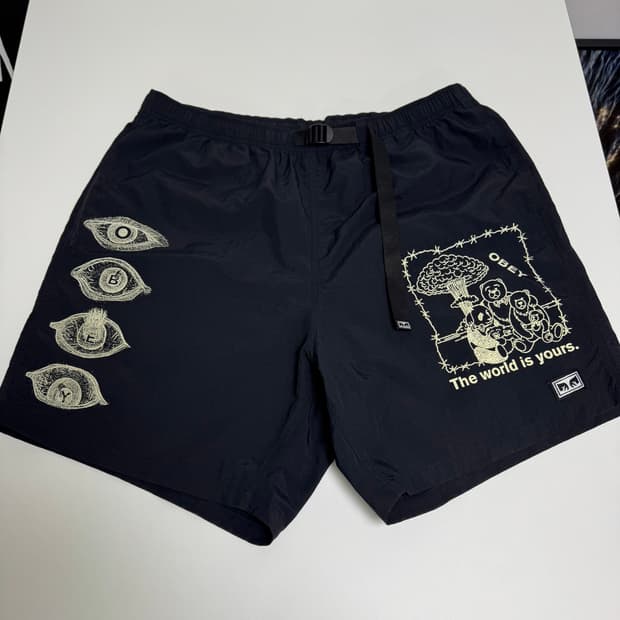 오베이 디스토피아 메세지 쇼츠 XL