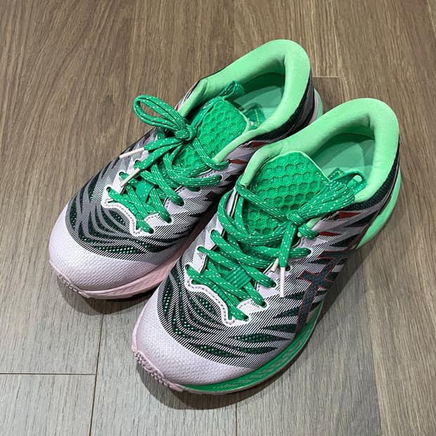 키코 코스타디노프 아식스 젤 카야노 230