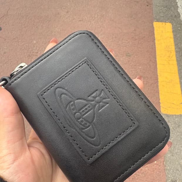 비비안웨스트우드 지갑 판매합니다