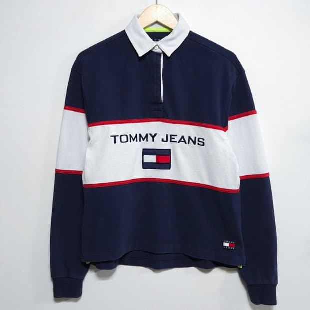 FREE)TOMMY JEANS 타미진스 오버핏 크롭 럭비 카라티