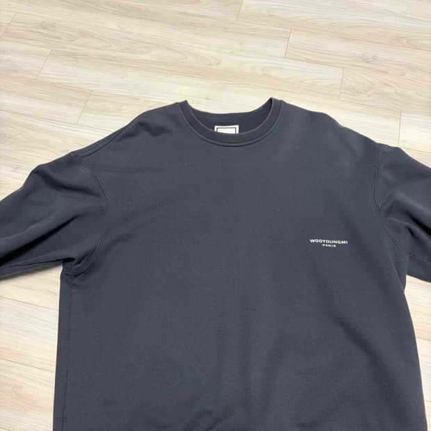 [48] 우영미 플라워 맨투맨 판매합니다.