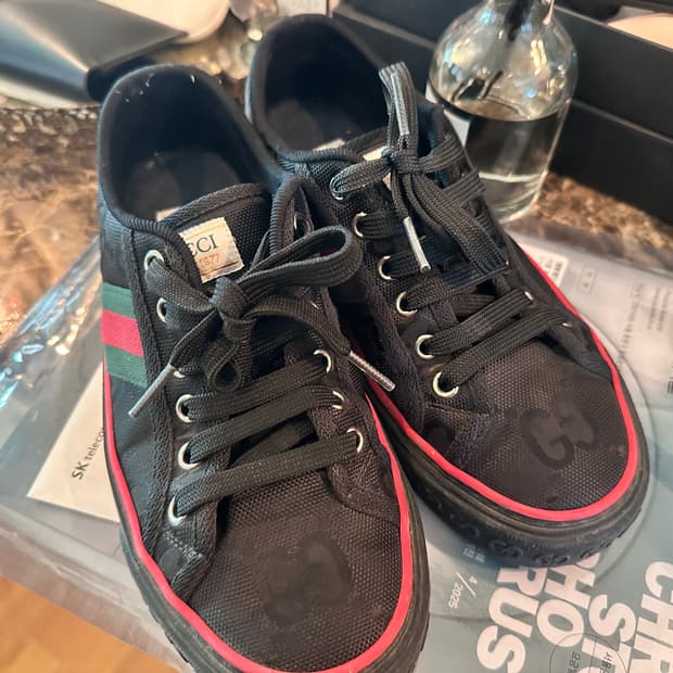 1회착 구찌 스니커즈 37 