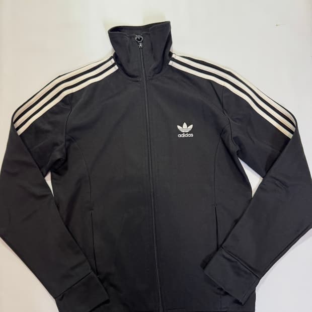 아디다스 유로파 트랙탑 블랙(100사이즈)