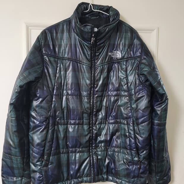 노스페이스 경량 엑셀로프트 체크패딩