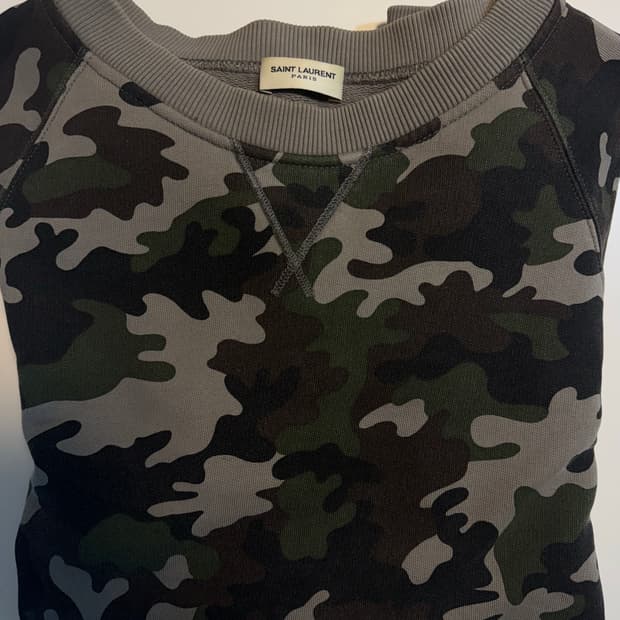 생로랑 카모 맨투맨 L