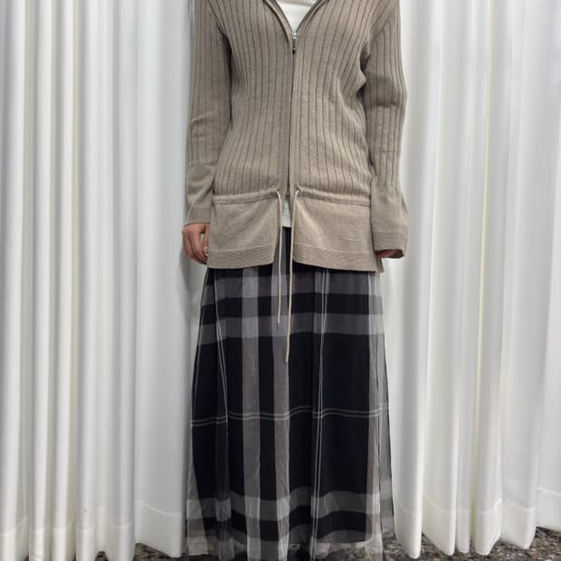 check sha skirt