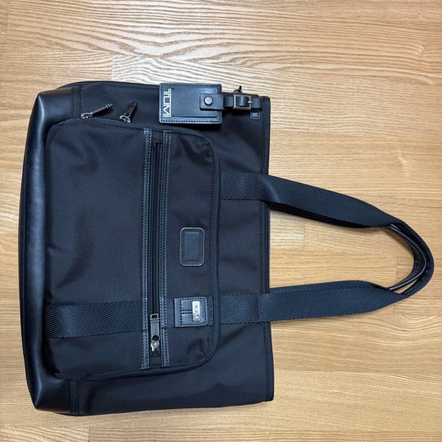 투미 알파브라보 토트백 