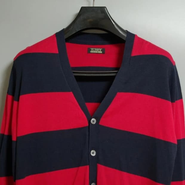 클로즈드 브이넥 가디건 XL