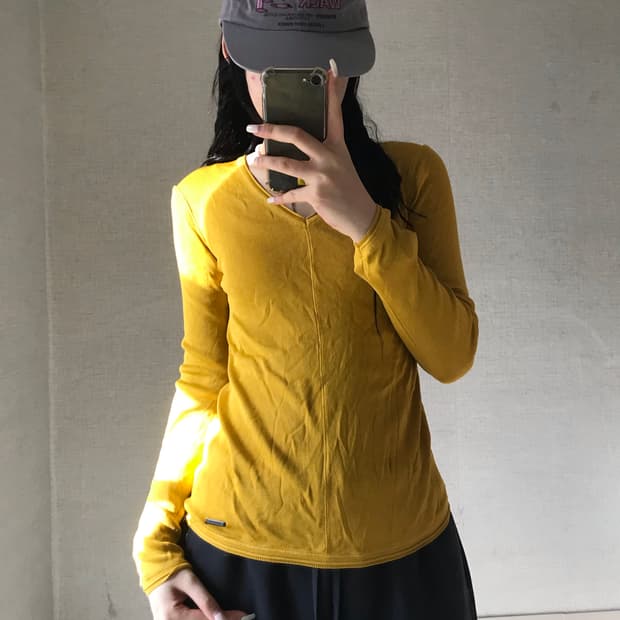 버버리 머스타드 롱슬리브