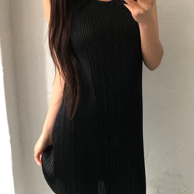 Pleats Please 플리츠플리즈 블랙 플리츠 슬리브리스