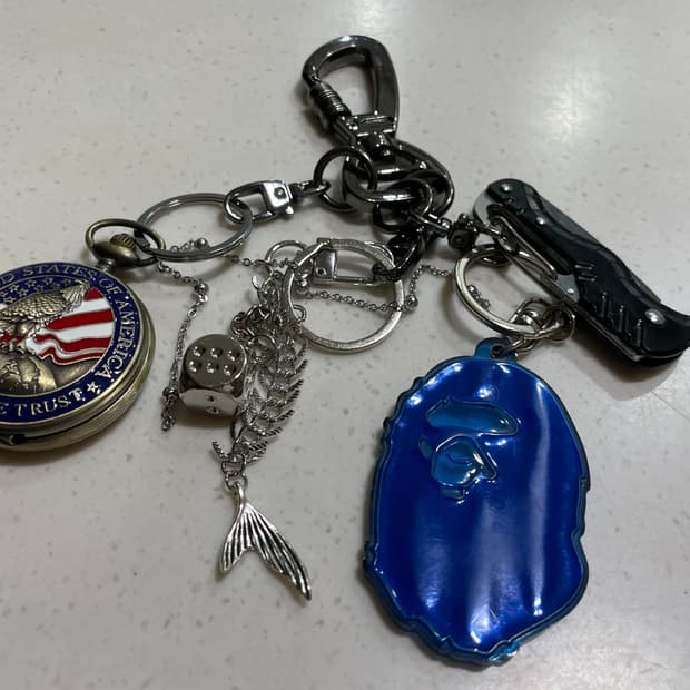 스칼렛또 키링 블랙+베이프 키링 (기타 키링들)