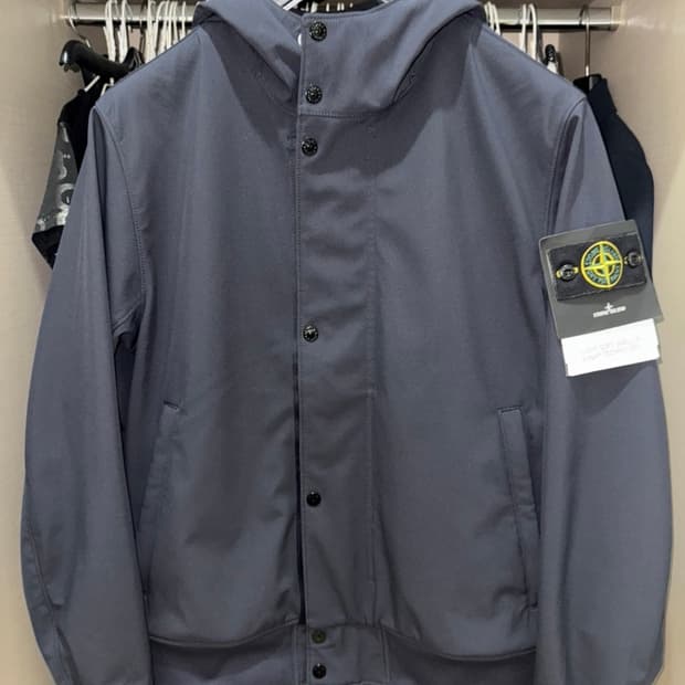 스톤아일랜드 소프트쉘 바람막이 봄버 자켓