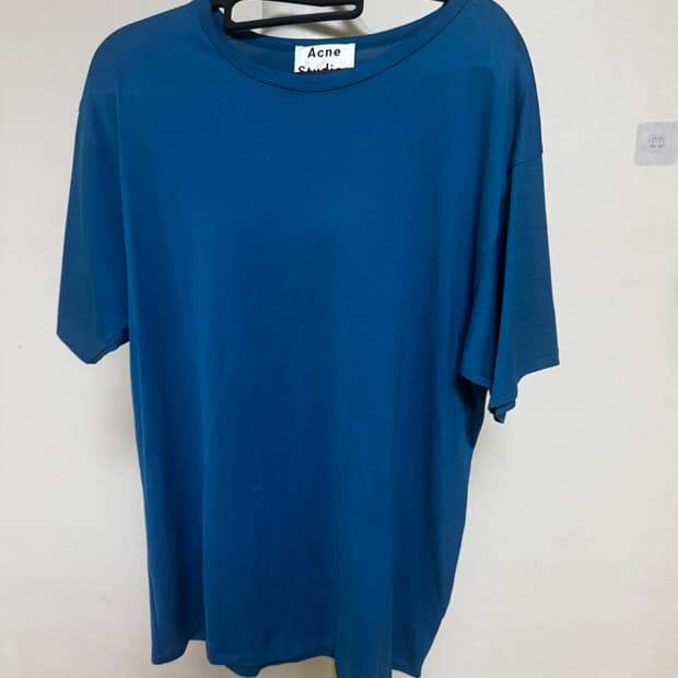 Acne Studios 정품 네이비 반팔 