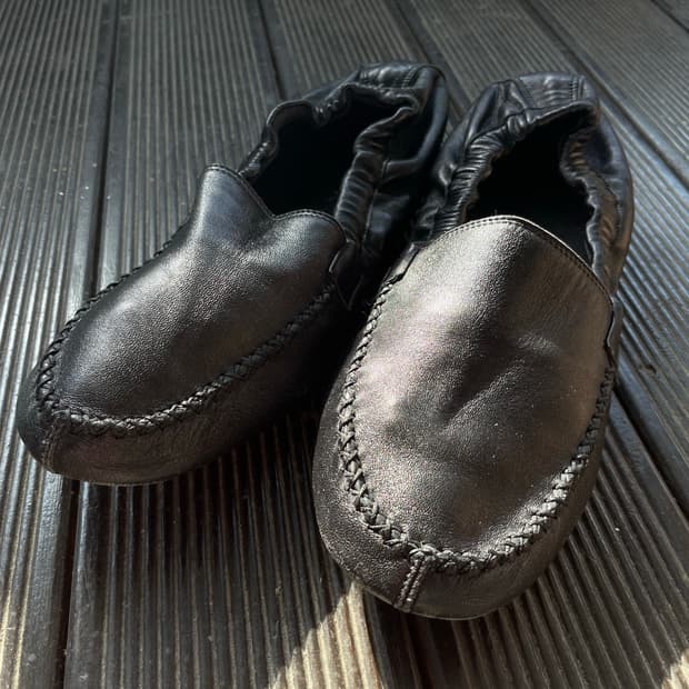 프라다 플랫 로퍼