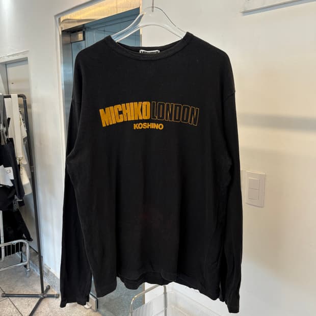 Michiko Koshino London L sleeve