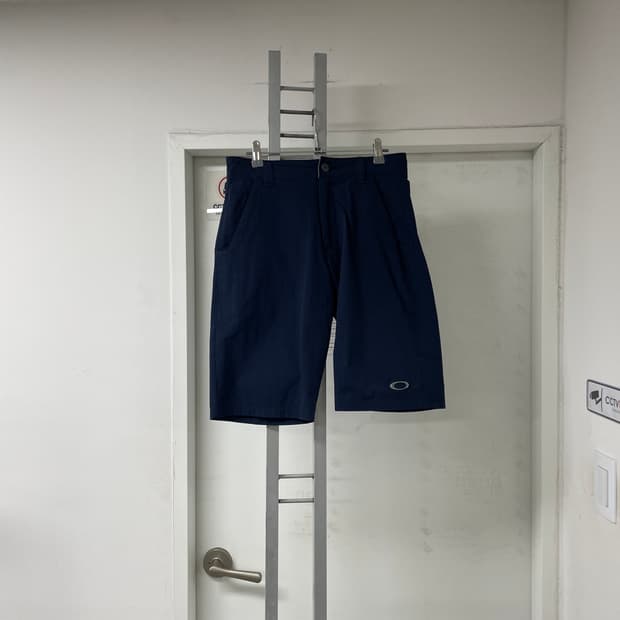 오클리 네이비 반바지 28