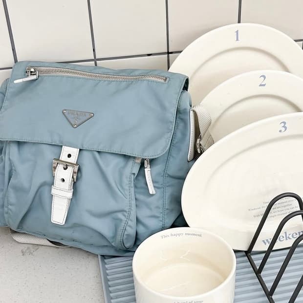 🫧대장템🦋🫧프라다 하늘색 메신저백