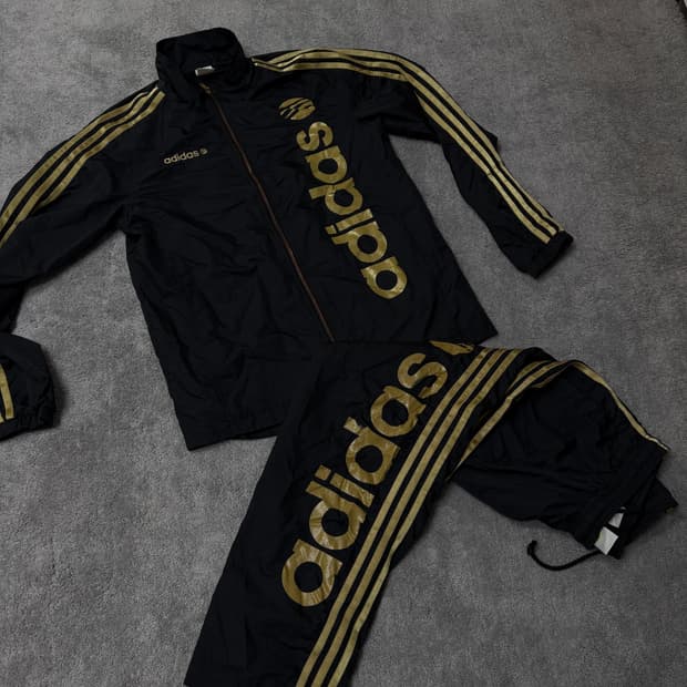 Vintage Adidas JP Gold jersey SET