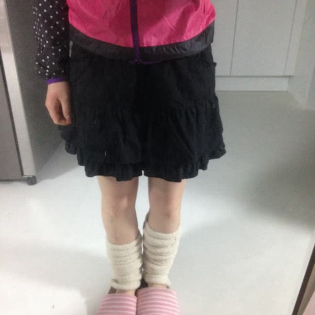 블랙 프릴 팬츠