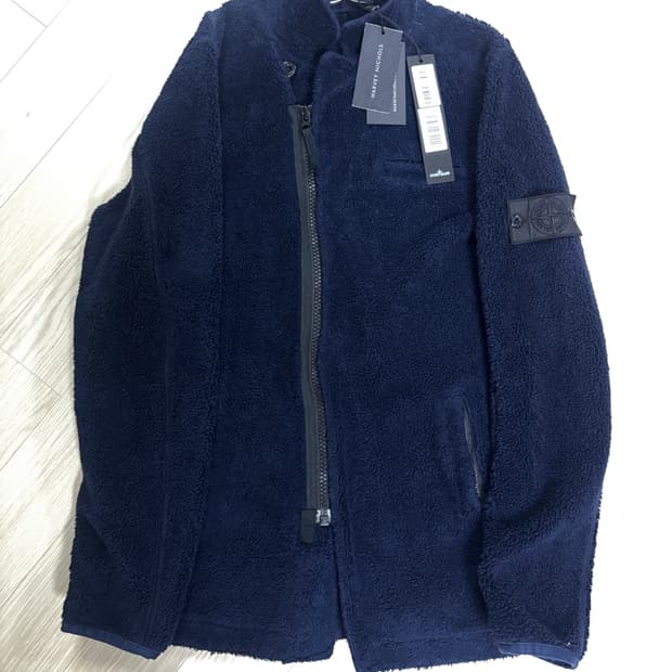 스톤아일랜드 플리스 택달린 새상품