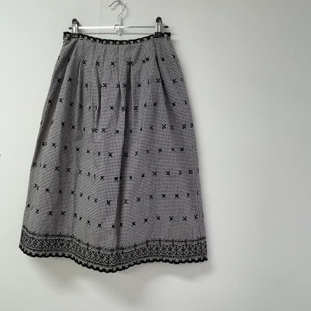 Aylesbury   블랙 화이트 체크 레이스 스커트