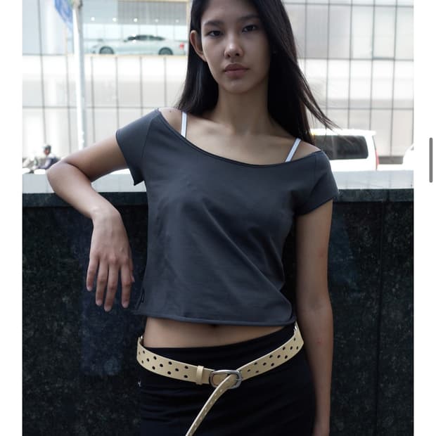 Cerric 세릭 deep round half top / charcoal