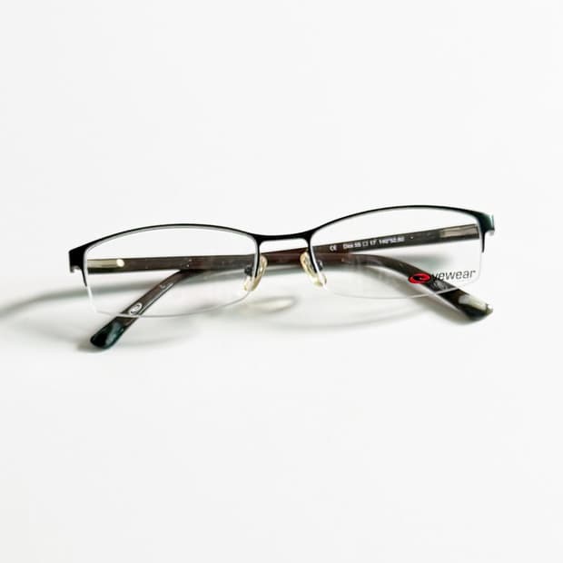 LIZZARD EYEWEAR 블랙 반무테 스퀘어 메탈 빈티지 안경