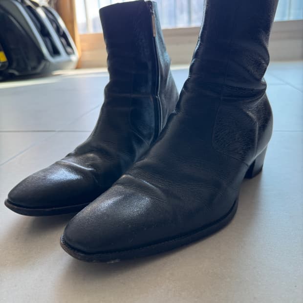 생로랑 wyatt 40 페이턴트 부츠 EU43