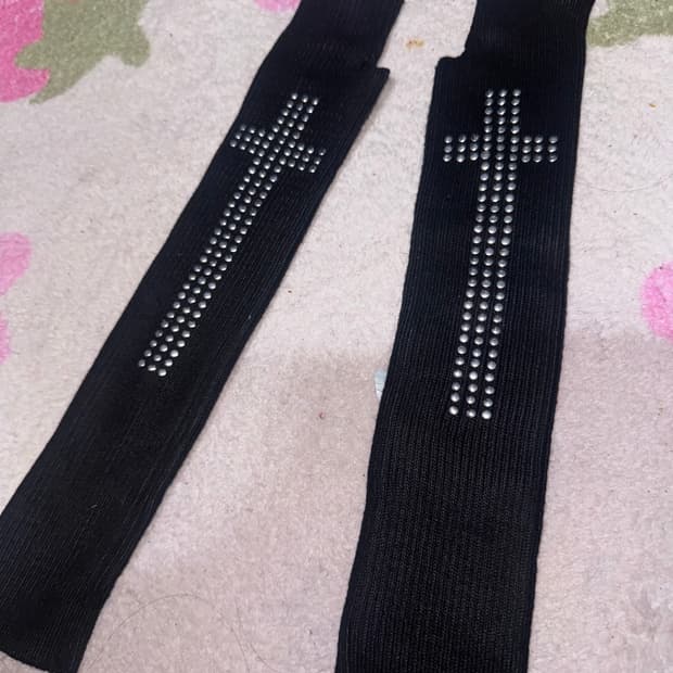 고딕 펑크 십자가 핸드워머