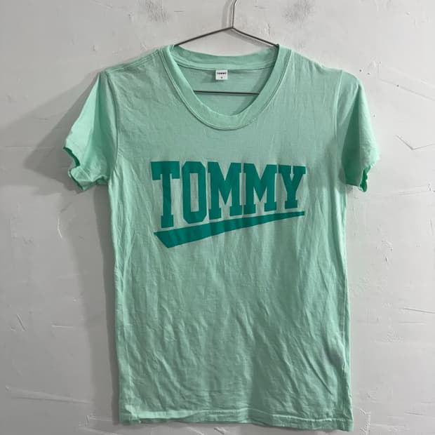 Tommy mint logo top