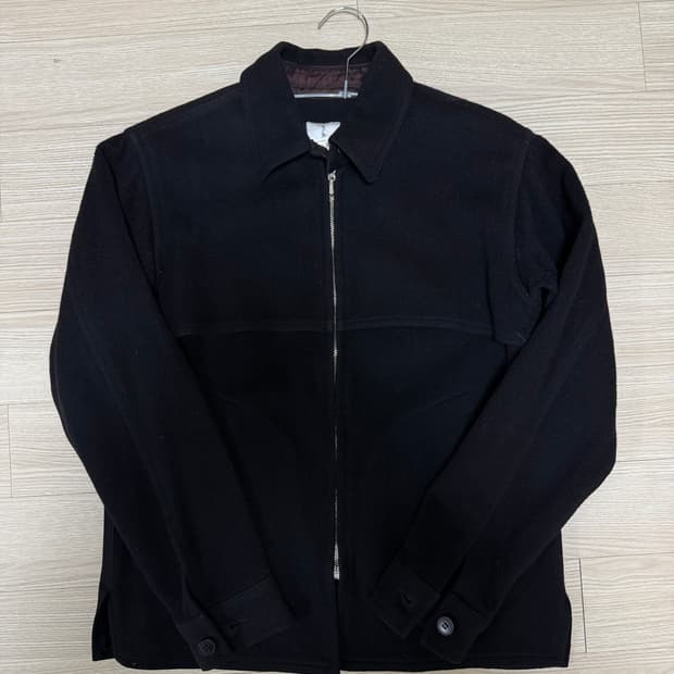 아네스베 집업 자켓