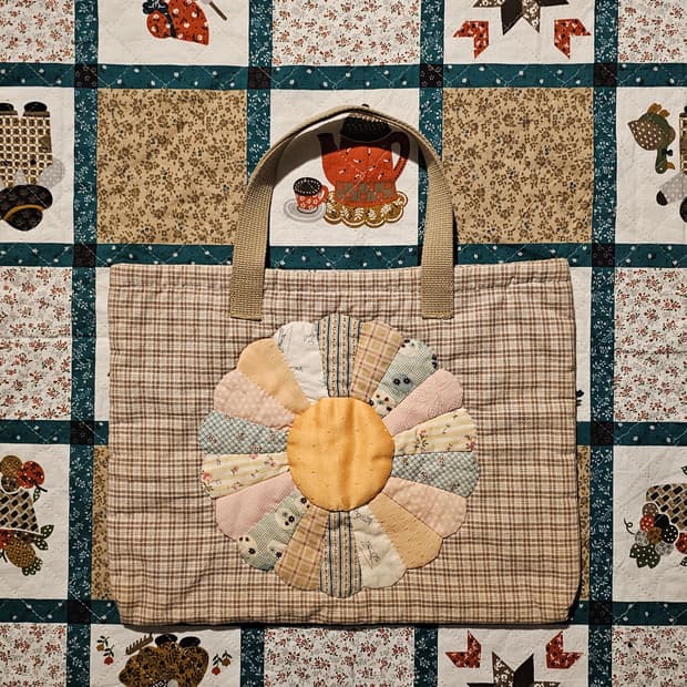 꽃 패치워크 베이지 잔체크 토트백