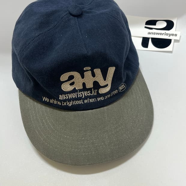 Answeris aiy letter two-tone cap navy