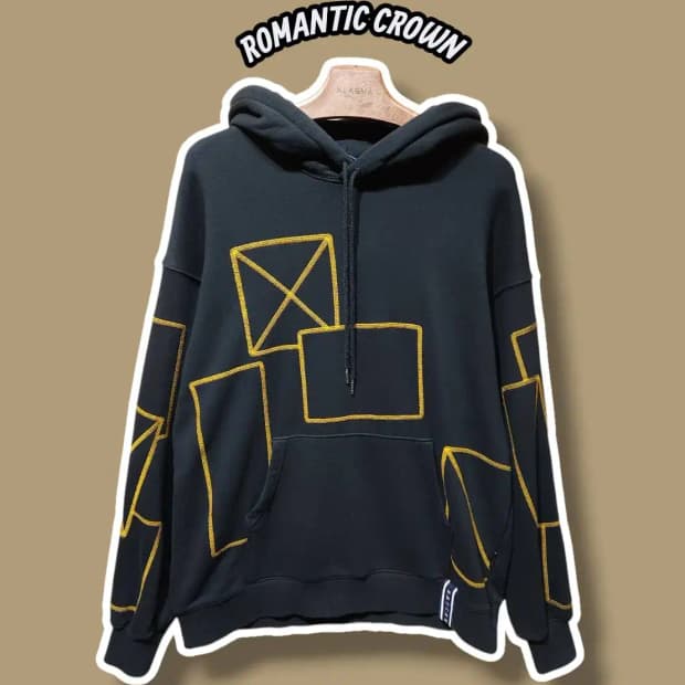 L/ 로맨틱크라운 스티치 후드티 블랙 /1105