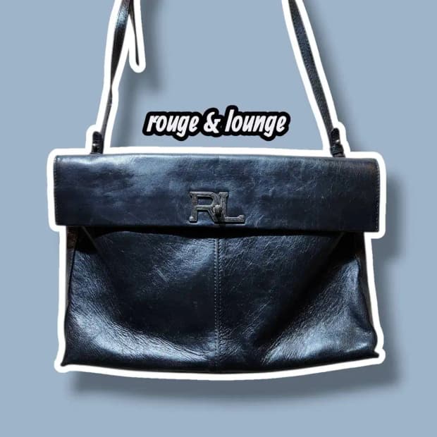 루즈앤라운지 사각 크로스백 블랙 /109